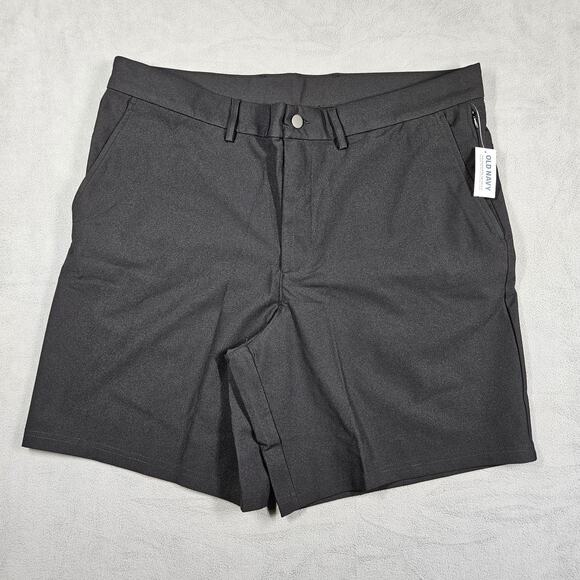 Old Navy Tech Hybrid Shorts Mens 38 Black 8" Inseam Chino Stretch Athleisure - Picture 1 of 10